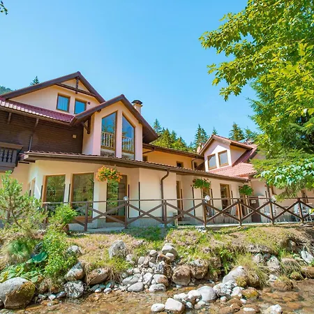 Penzión pre hostí Galanto 3*